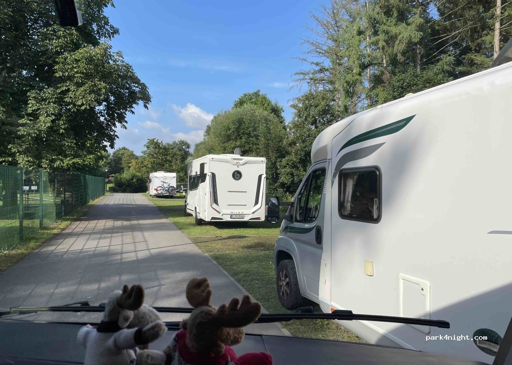 Wohnmobilstellplatz im Kurpark Eslohe — foto 5