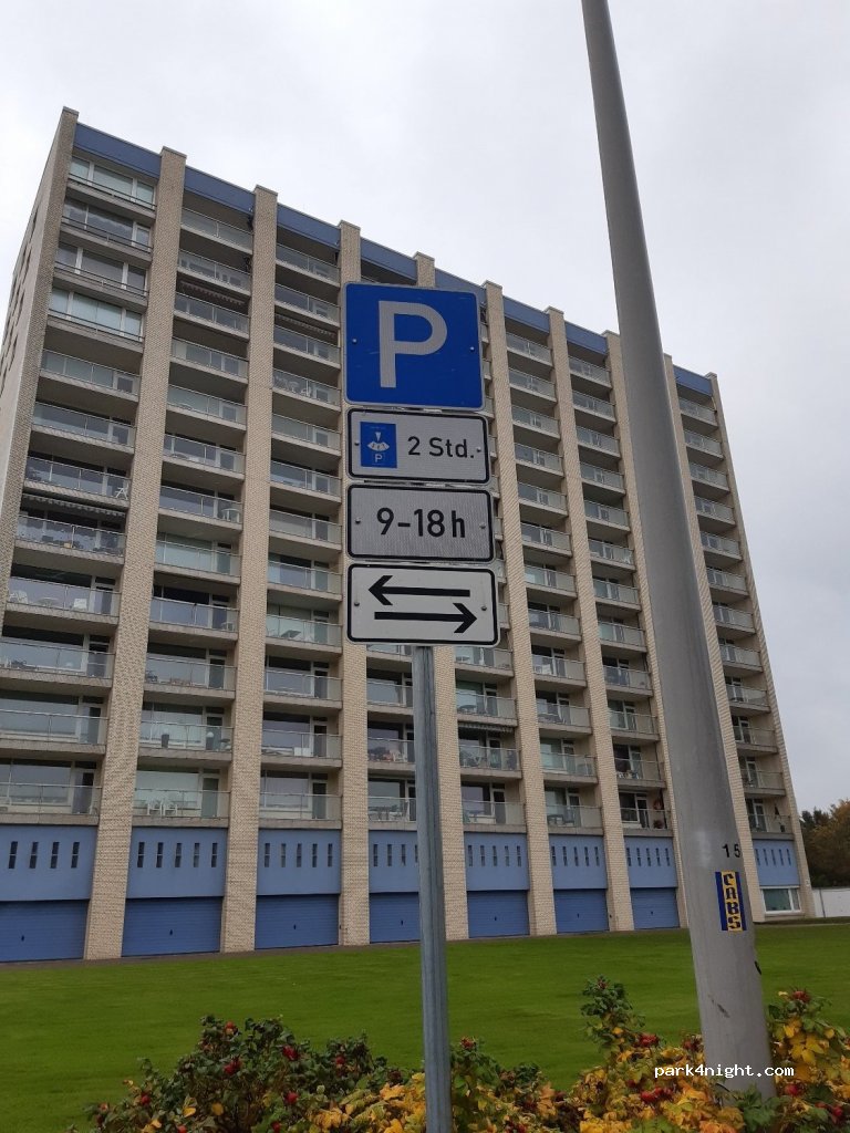 (27476) Cuxhaven - 22-25 Nordfeldstraße — foto