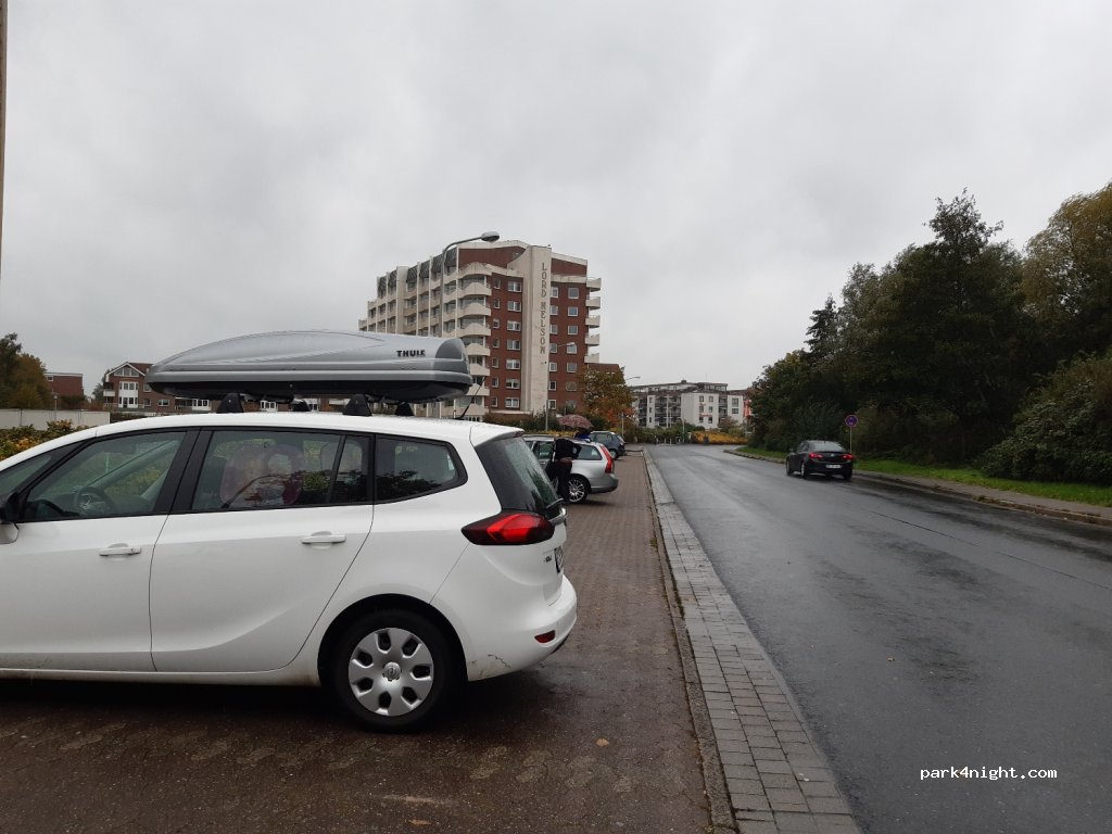 (27476) Cuxhaven - 22-25 Nordfeldstraße — foto 2