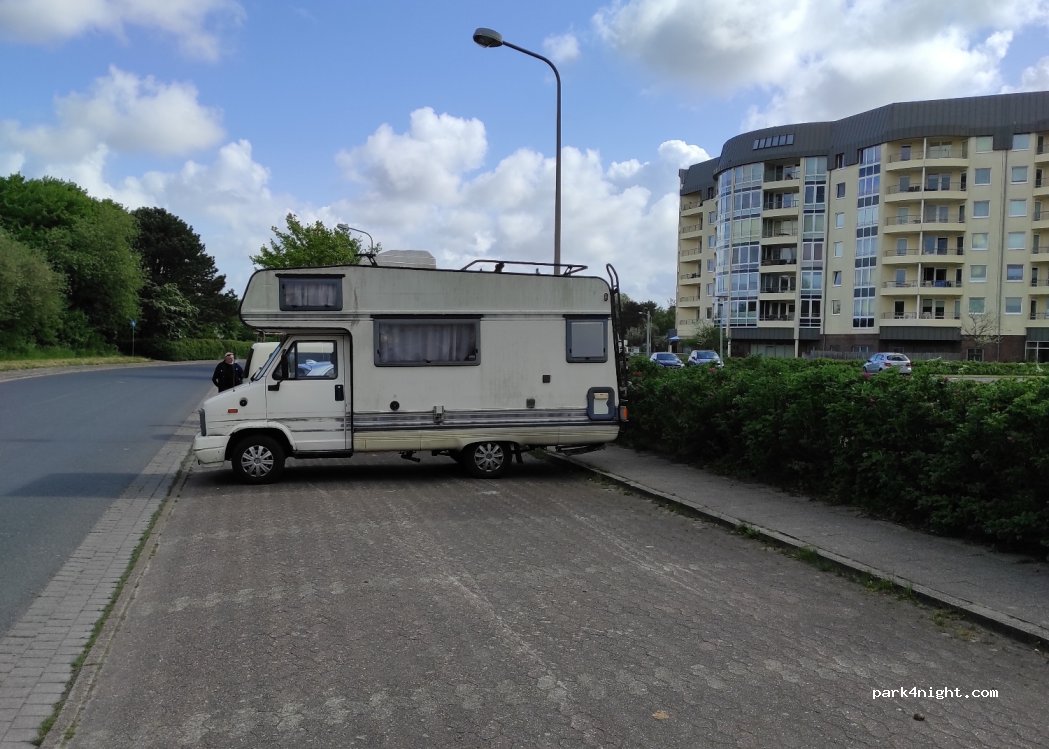 (27476) Cuxhaven - 22-25 Nordfeldstraße — foto 3