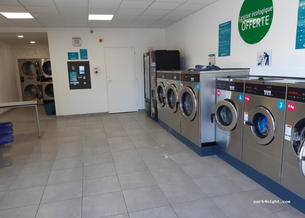 (22100) Dinan - 18 Rue de Saint-Suliac — foto 2