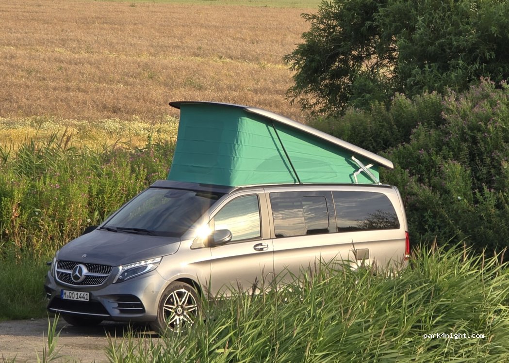 Parkplatz ,Am roten Pfahl — foto 4