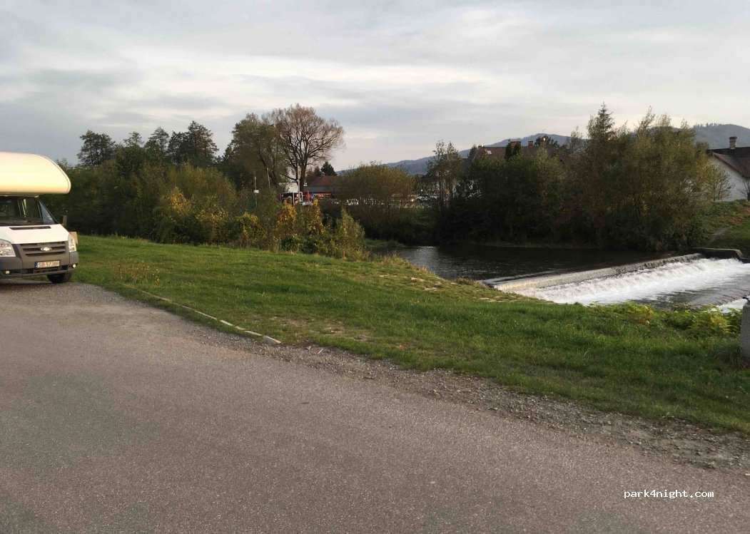 (43-436) Górki Wielkie - 8 Sportowa — foto