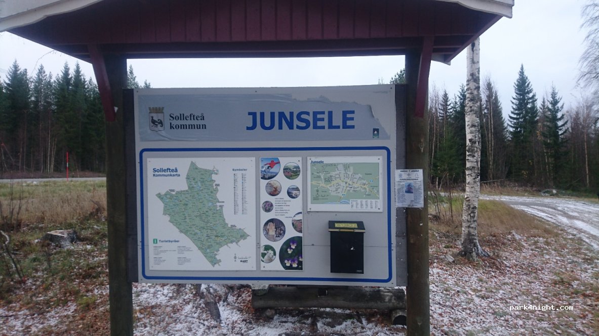 (880 37) Junsele - Unnamed Road — foto