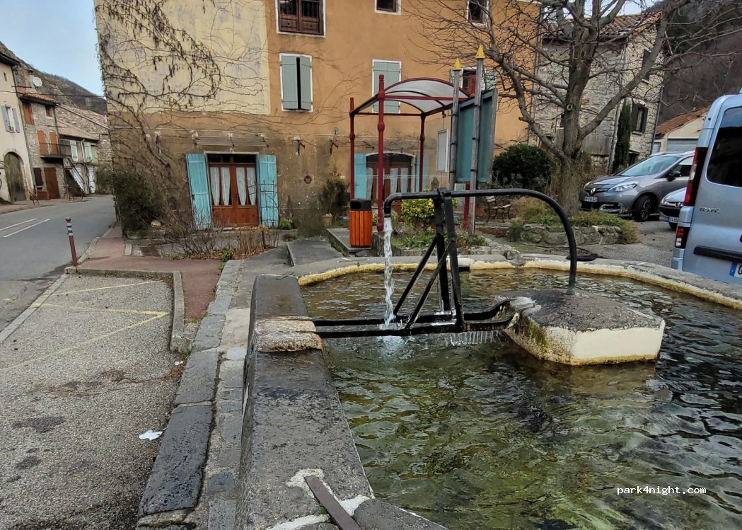 (07330) Mayres - 300 Saint-Martin — foto