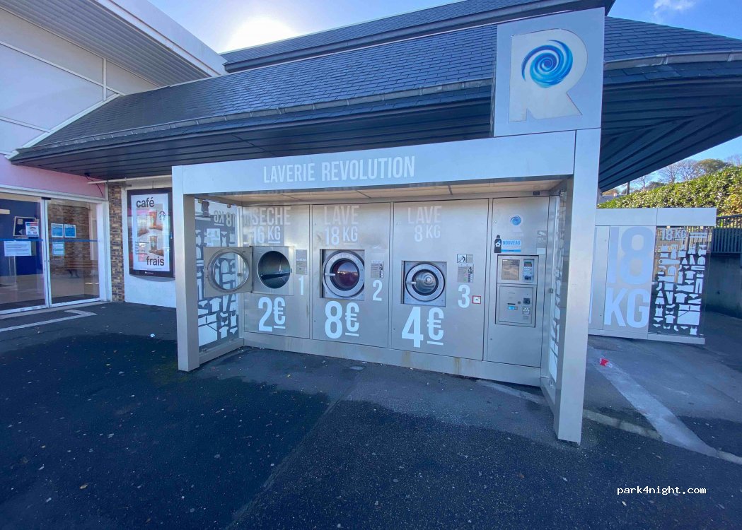 (76400) Fécamp - 88 Rue Léon Degenetais — foto