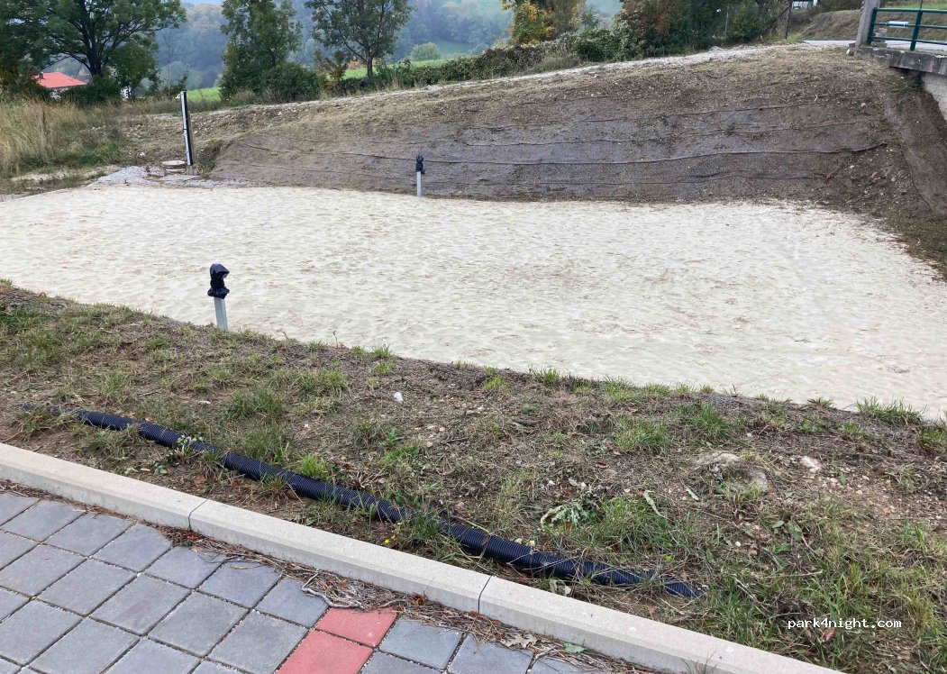 (2732) Oberhöflein - 58 Neue Welt-Straße — foto