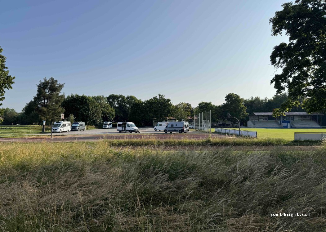 Stellplatz am Sportplatz — foto 5