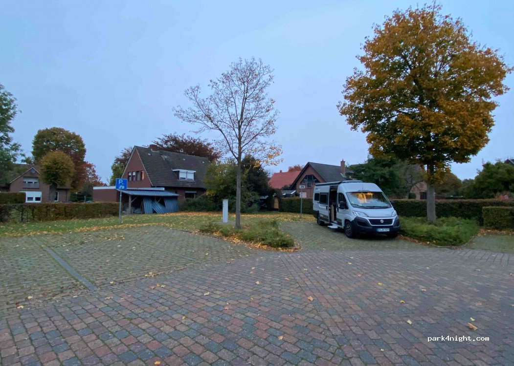Wohnmobilstellplatz am Haus Ringerbrüggen — foto