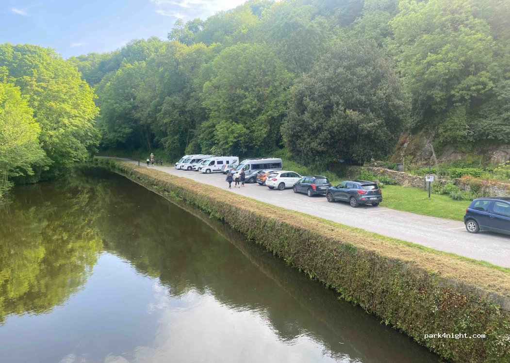 (22100) Léhon - 23 Le Bourg — foto 3