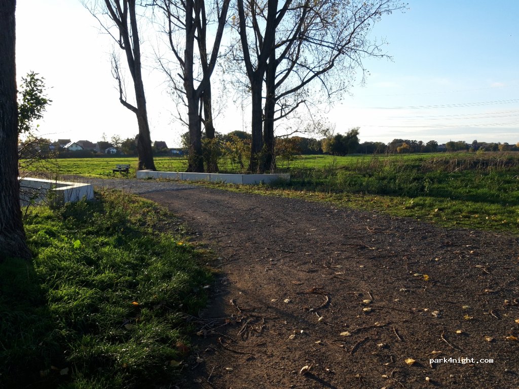 (04880) Dommitzsch - 5A Spielplatzweg — foto