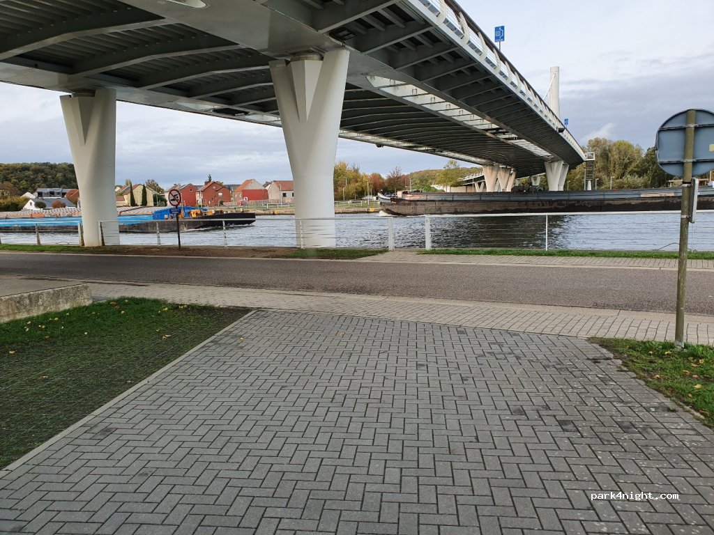 (3770) Riemst - 4 Jekerstraat — foto