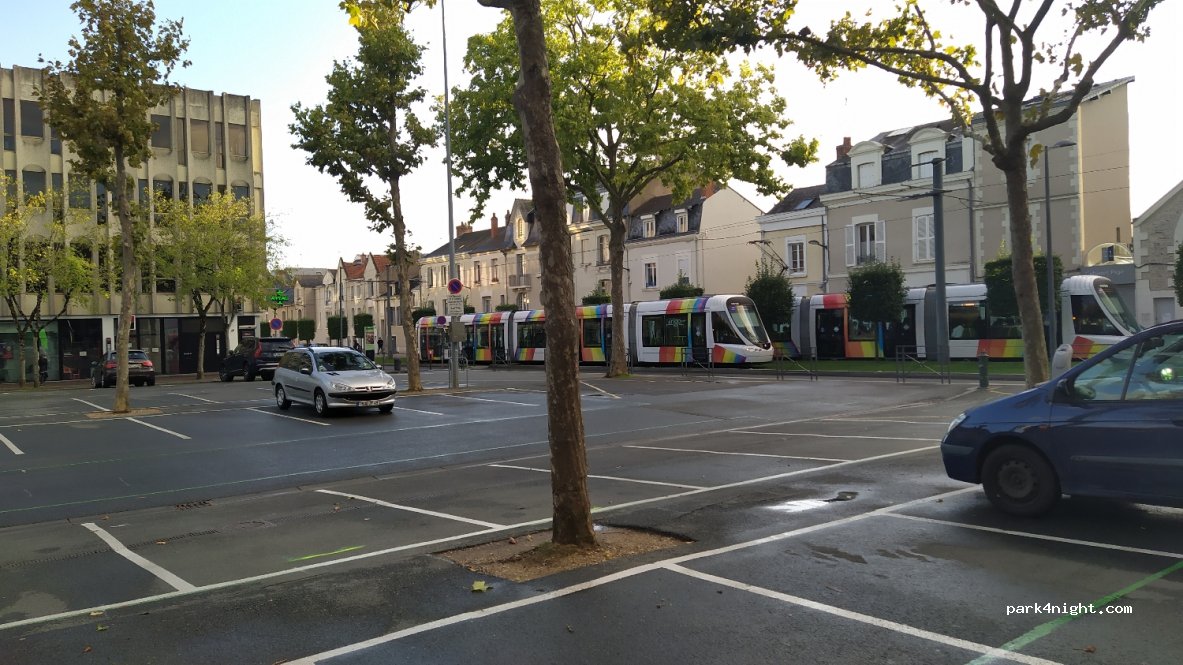 (49000) Angers - Unnamed road — foto