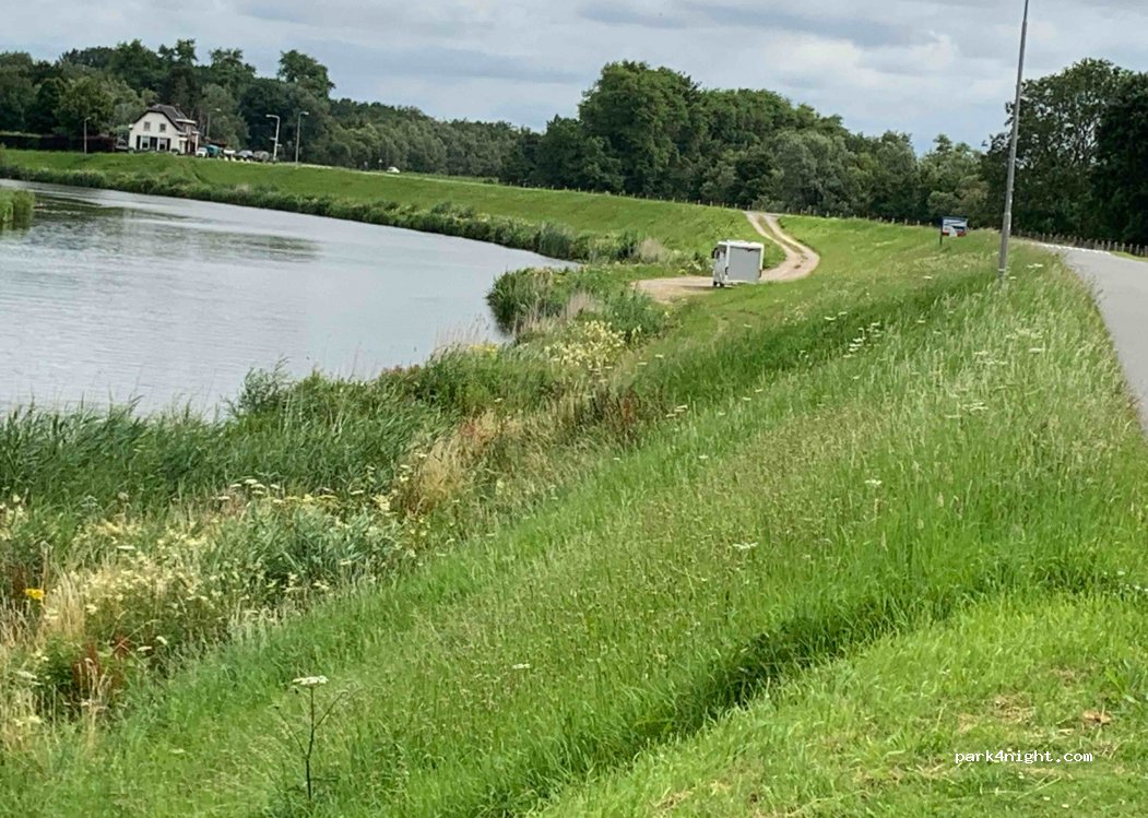 (4161 BL) Heukelum - 2 Nieuwe Zuiderlingedijk — foto 2