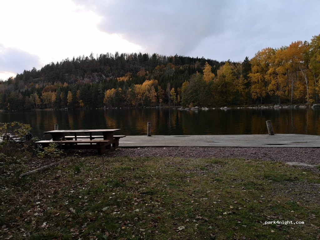 (570 62) Kisa - Unnamed Road — foto