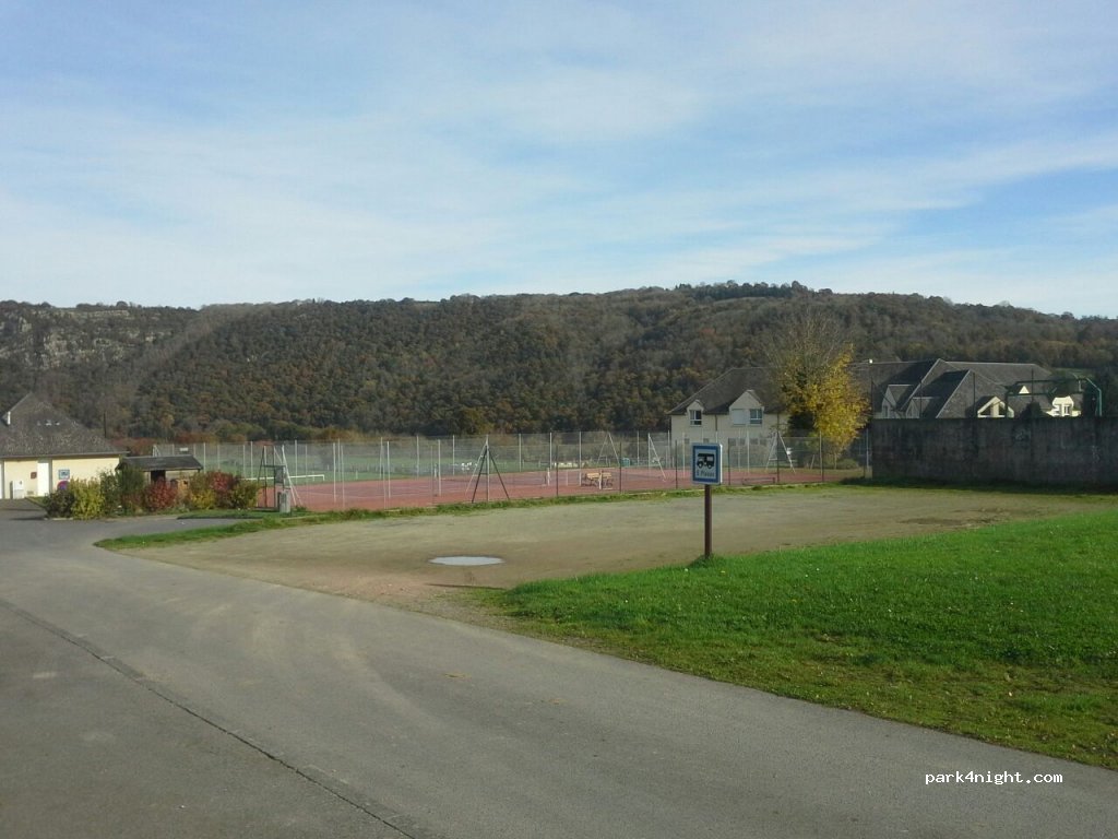 (14570) Clécy - Rue Rue du Stade — foto