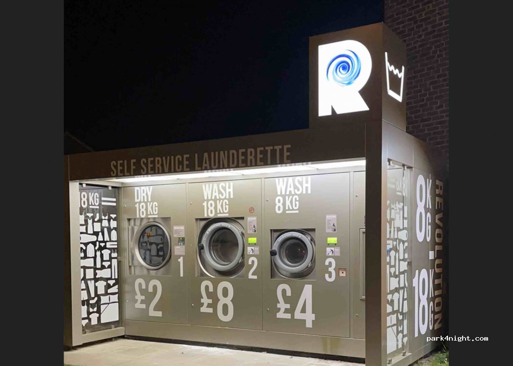 (BN14 0AB) Worthing - 42 Findon Road — foto