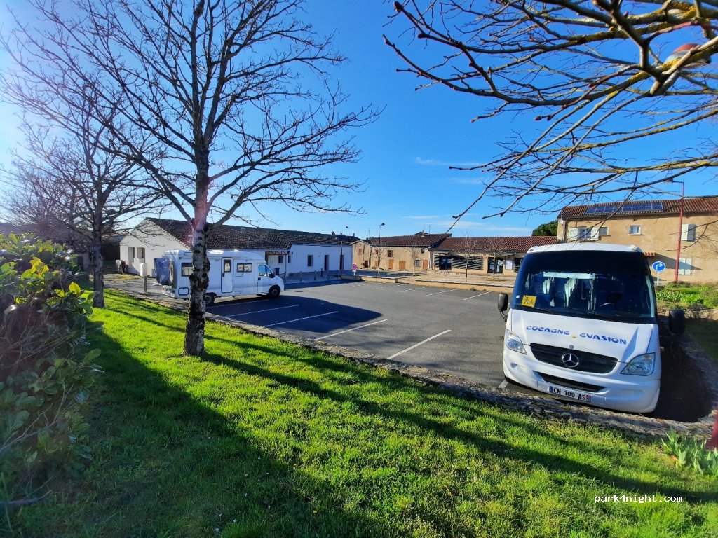 (81120) Terre-de-Bancalié - Saint-Antonin — foto