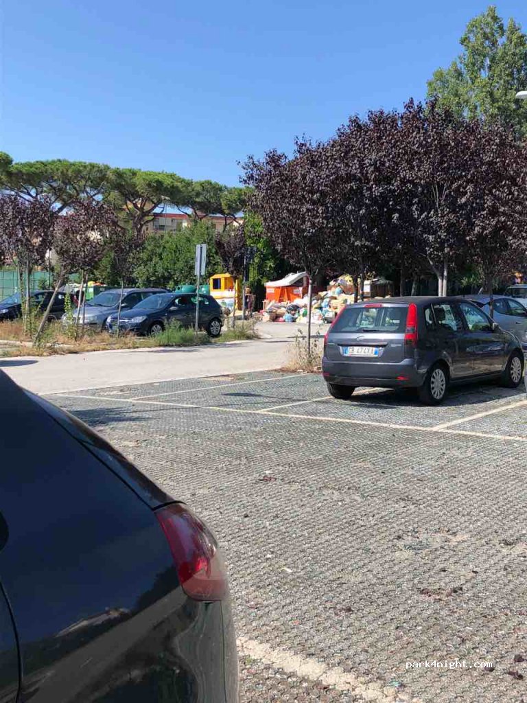 (80059) Torre del Greco - 37 Via Alcide De Gasperi — foto 2