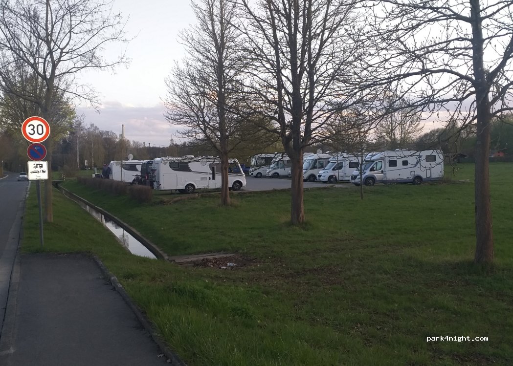 Wohnmobilstellplatz Kassel — foto 3
