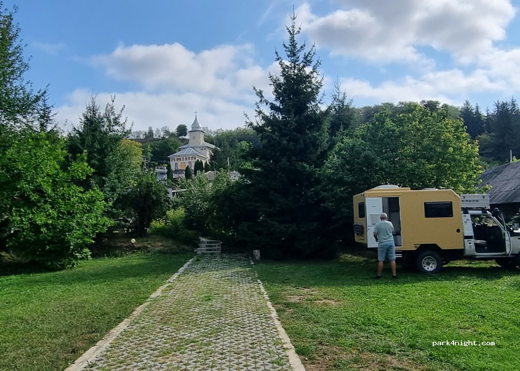 Caravan Camping Costişa — foto 3