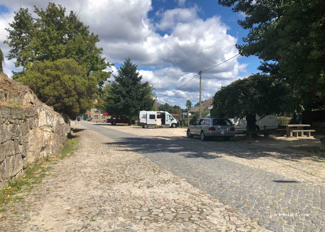 (4980-020) Lindoso - Unnamed Road — foto