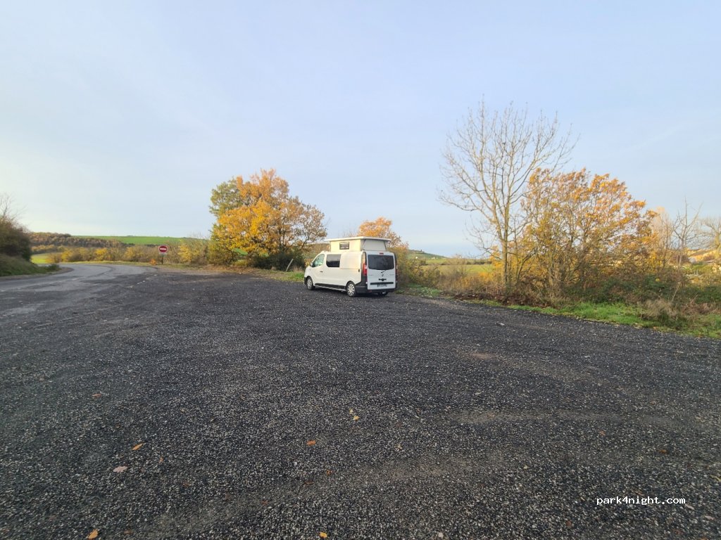 (12100) Millau - Chemin de la Salle — foto 2