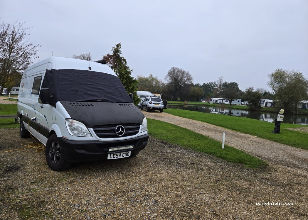 Wyton Lakes Holiday Park — foto 5