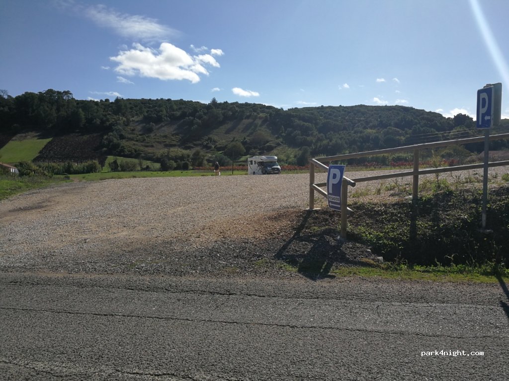 (2040) Rio Maior - 69 Estrada das Salinas — foto