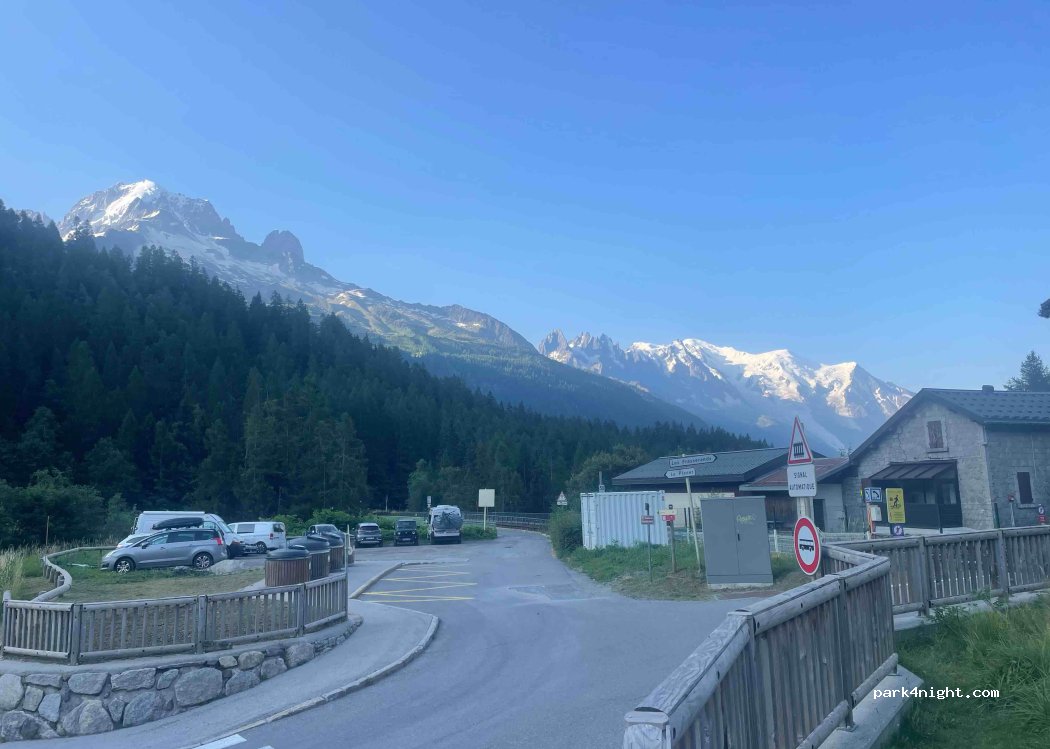 (74400) Chamonix-Mont-Blanc - 5 Chemin des Frasserands — foto