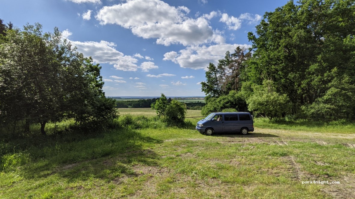 (332 09) Útušice - Unnamed Road — foto 2