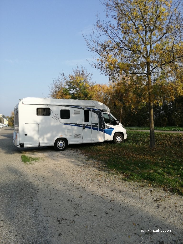 (40026) Imola - Via A. Graziadei — foto 2