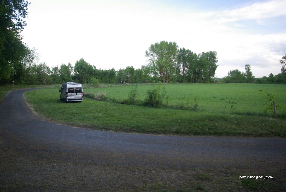 (49170) Béhuard - 6 Chemin du Port du Bois — foto