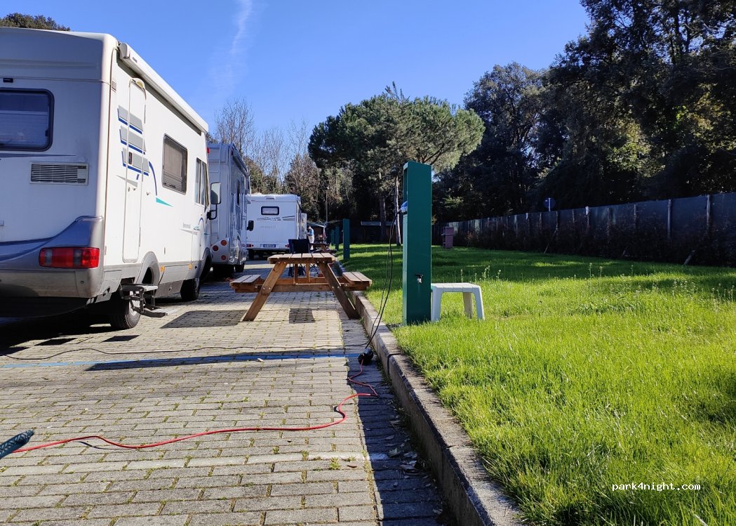 Area Sosta Camper Parkamaiore — foto 3
