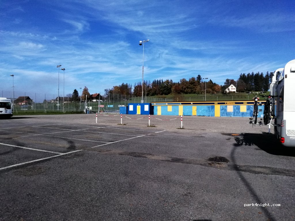 (8820) Wädenswil - 1 Sportplatzweg — foto 2