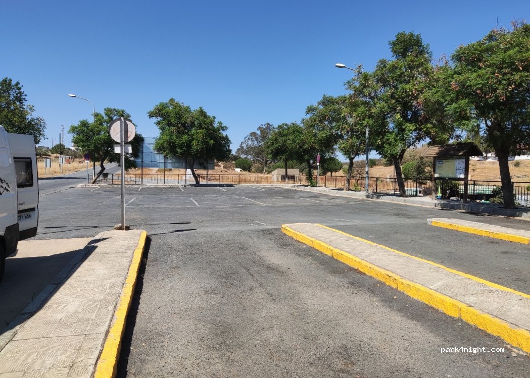 (21600) Valverde del Camino - 23 Carretera Zalamea — foto 3