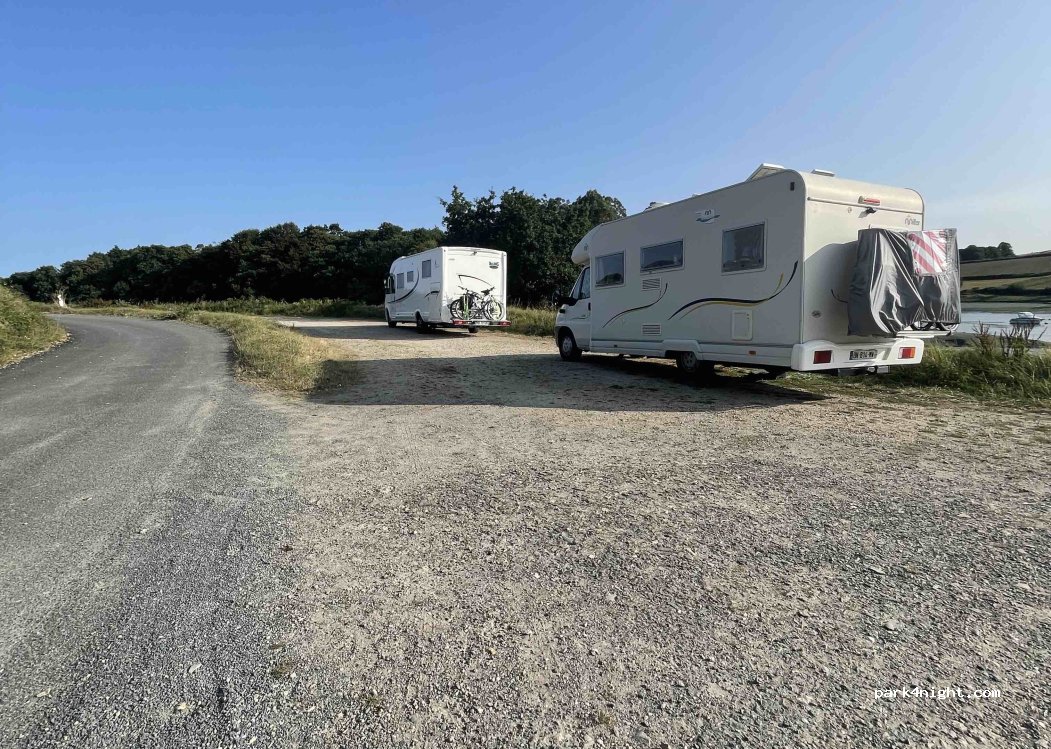 (29670) Henvic - 7004C Route du Moulin du Band — foto 4