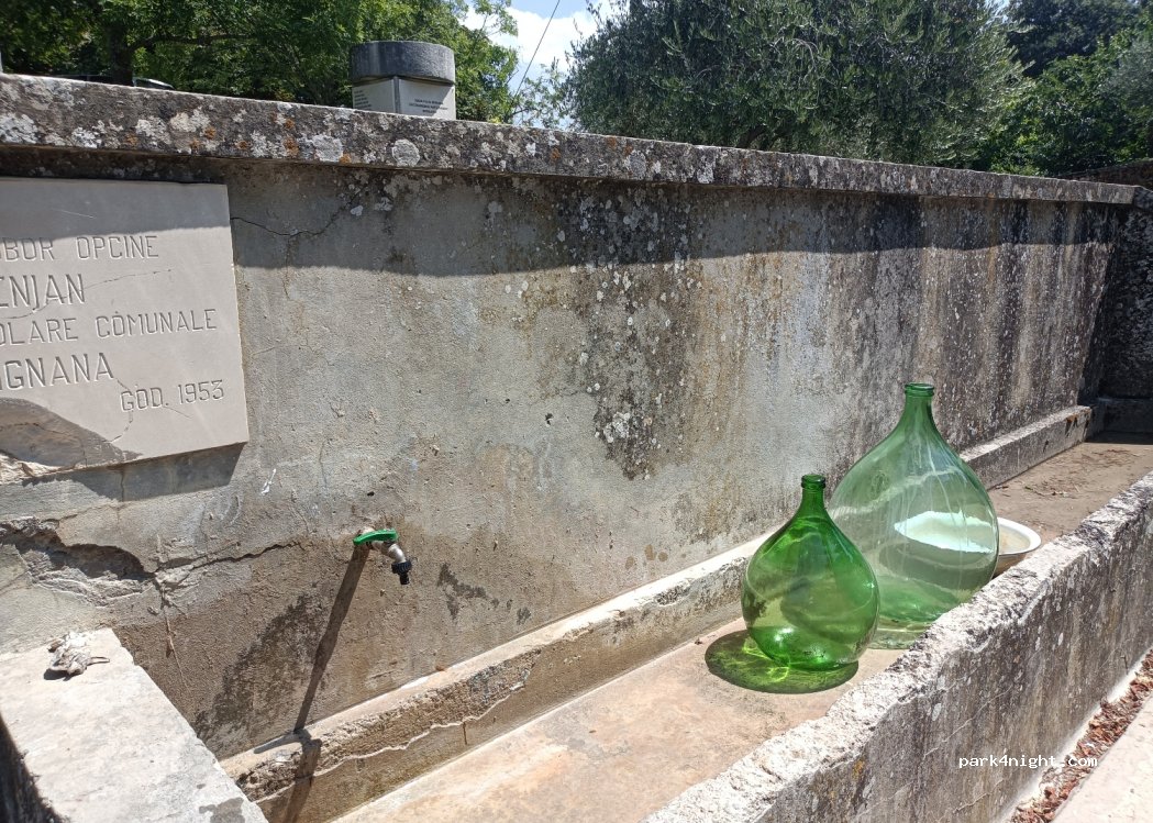 (52429) Grožnjan - 2 Ulica Braće Corva — foto