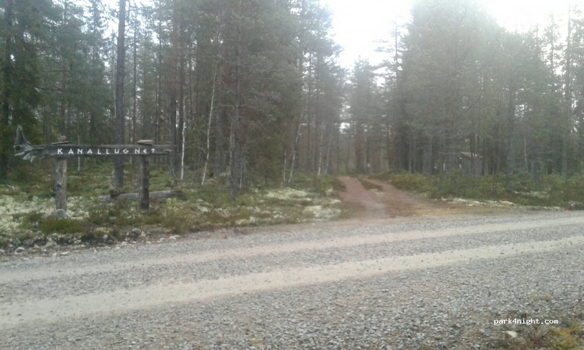 (820 50)  - Rullbo Rödammsvägen — foto 2