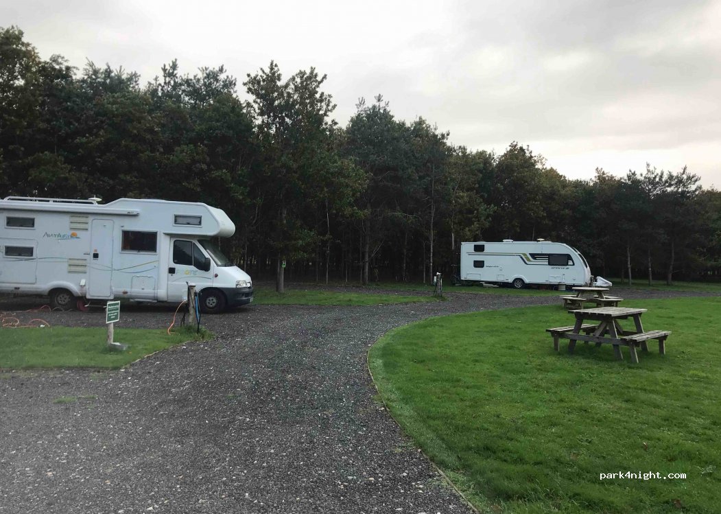 Old farm camp and touring site — foto