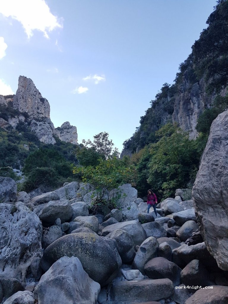 (08040) Urzulei - Unnamed Road — foto