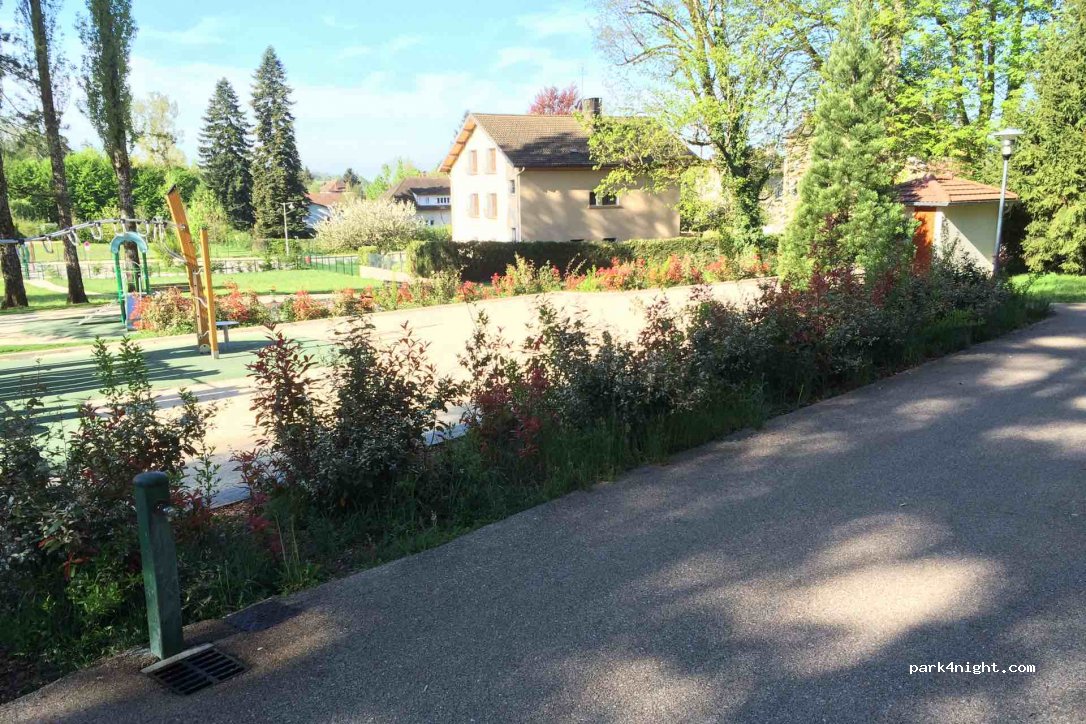 (01640) Jujurieux - 3 Avenue de Verdun — foto 3
