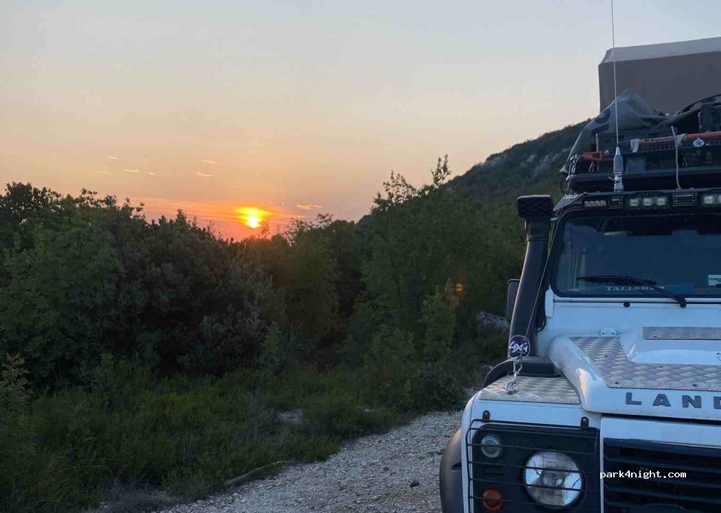 (20247) Žuljana - Unnamed Road — foto 4