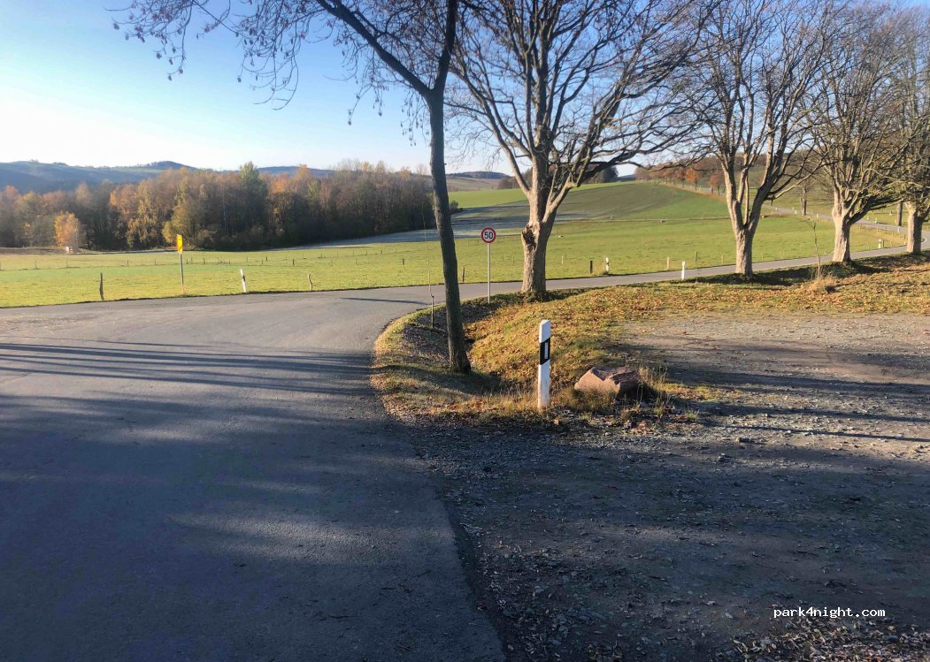 Parkplatz Friedhof — foto 2