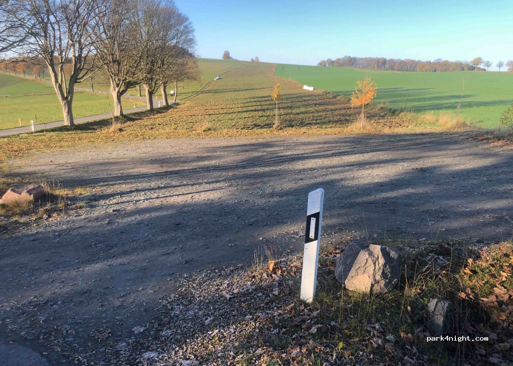 Parkplatz Friedhof — foto 3