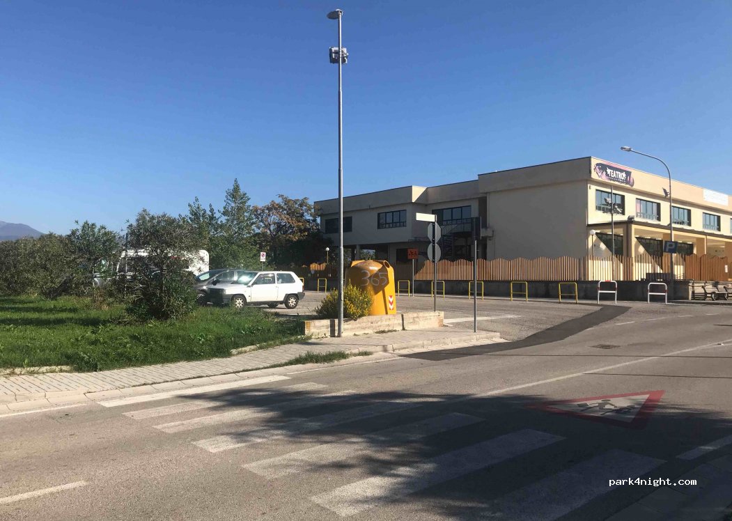 (84090) Pratole - 58 Via Campania — foto