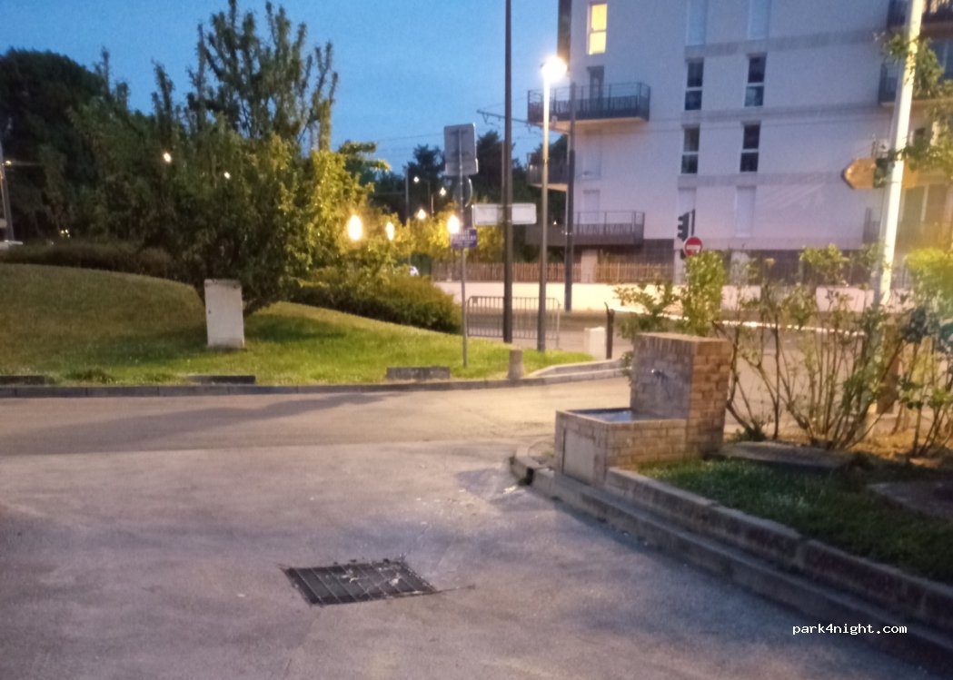 Aire pour camping-car du CIS Champagne — foto 2