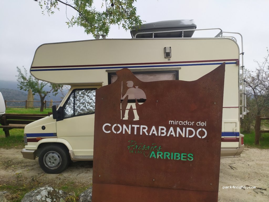 (37230) Hinojosa de Duero - DSA-590 — foto