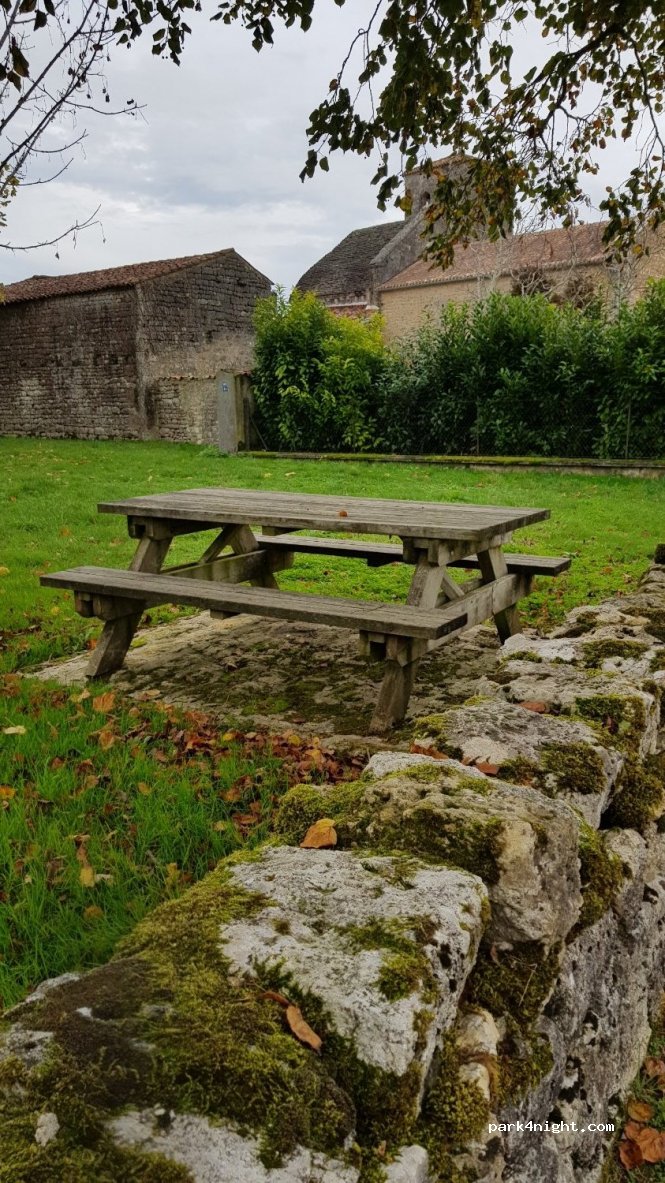 (17350) Taillant - 2 D127E3 — foto
