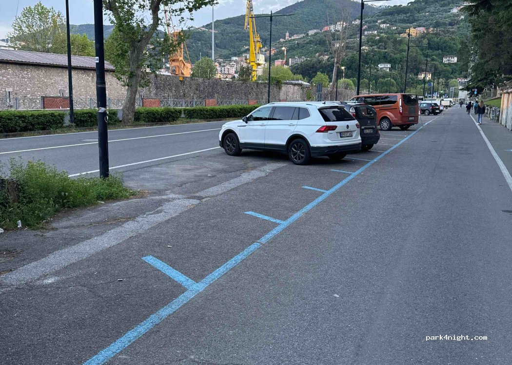 (19123) La Spezia - Via Nicolo Fieschi — foto 3